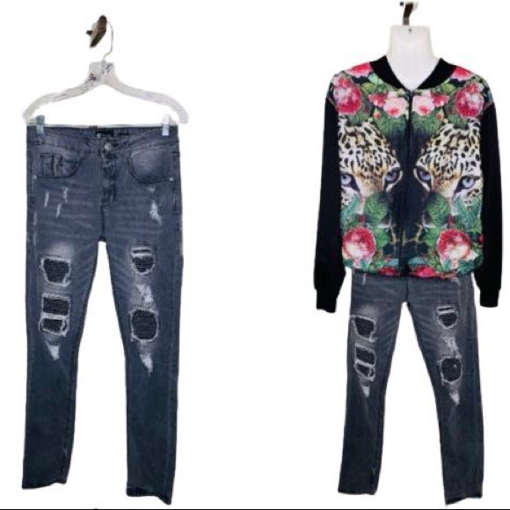 💪🏽black washed distressed jeans